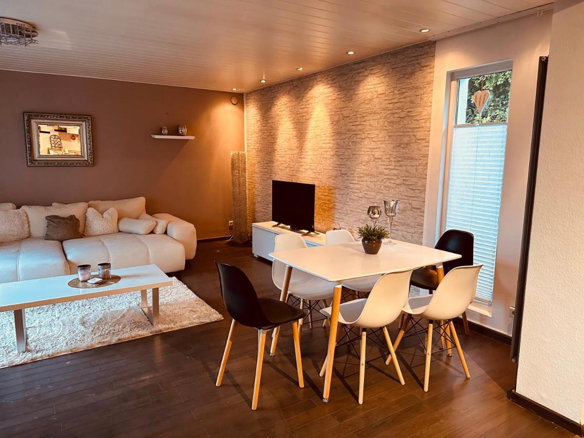 4 Zimmer 11 Personen Wohnung Garten Terrasse Grill 2 Badezimmer Вупперталь Экстерьер фото