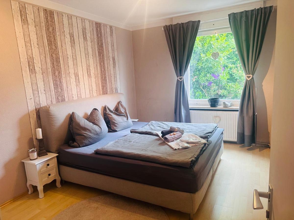 4 Zimmer 11 Personen Wohnung Garten Terrasse Grill 2 Badezimmer Вупперталь Экстерьер фото