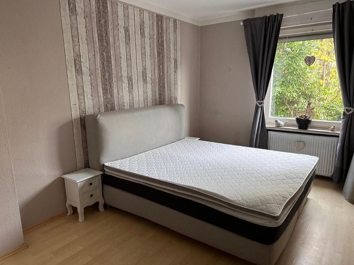 4 Zimmer 11 Personen Wohnung Garten Terrasse Grill 2 Badezimmer Вупперталь Экстерьер фото