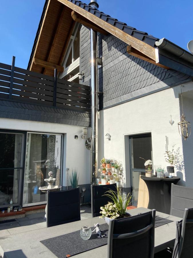 4 Zimmer 11 Personen Wohnung Garten Terrasse Grill 2 Badezimmer Вупперталь Экстерьер фото